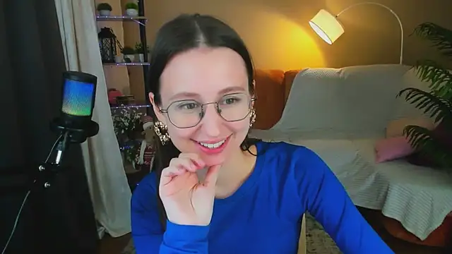 YourLovellyStory live sex cam