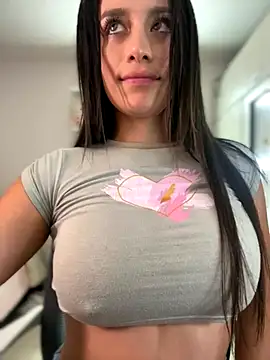 Emmily_19 live sex cam