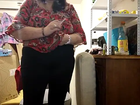 Samantha_Squirt@xh live sex cam