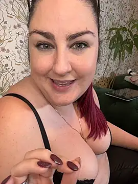 Lacey-BBW live sex cam