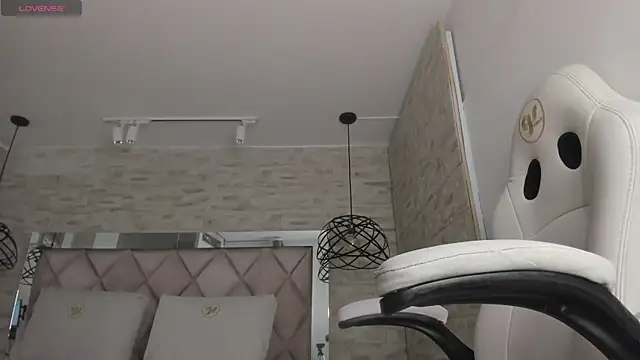 celene_midnight live sex cam