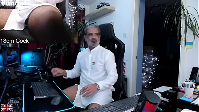 OnlineBossUK live sex cam