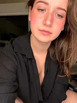 nerdynina live sex cam