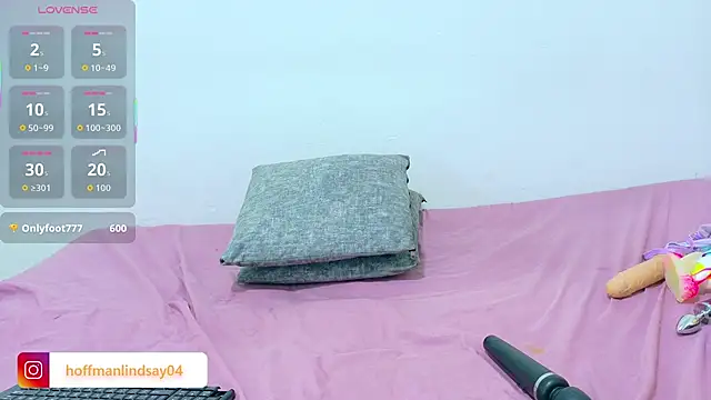 lindsayhoffman18 live sex cam