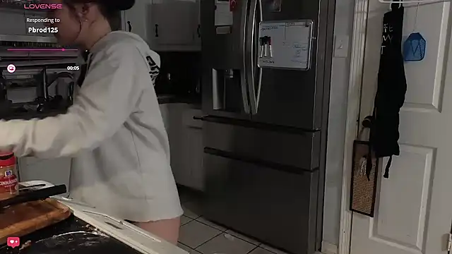 Cutiepiespanks live sex cam