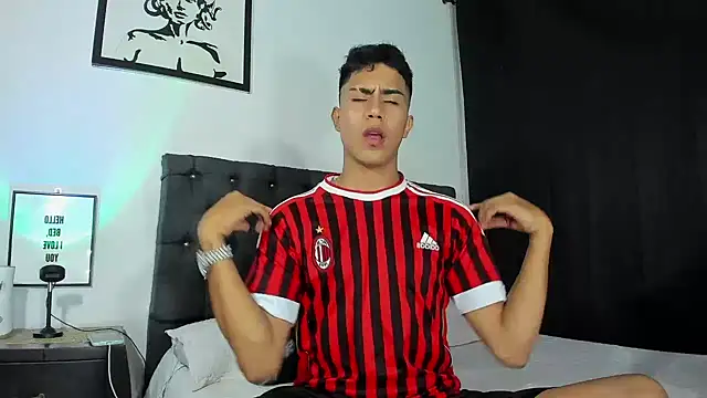 AlanNaughty live sex cam