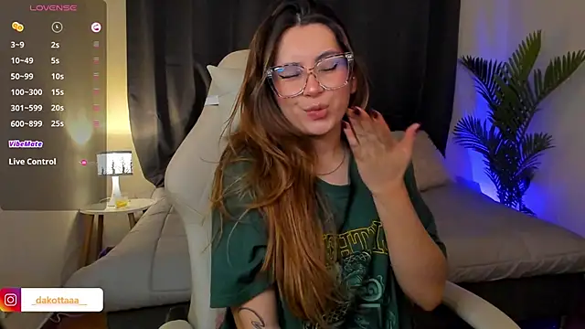 dakottaa_ live sex cam