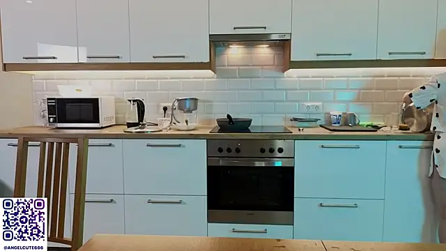 CasandraMickell live sex cam