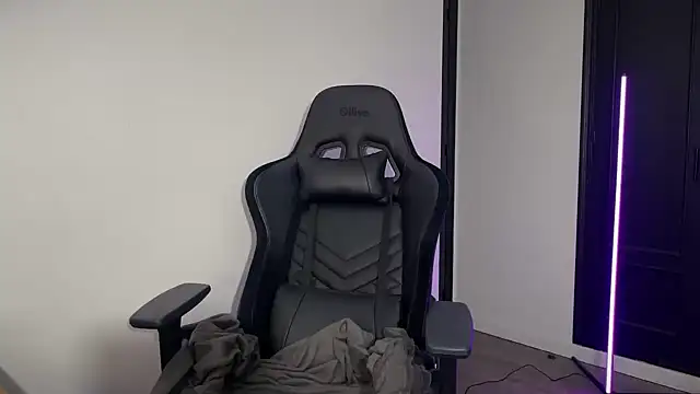 -KroshkaEnot- live sex cam