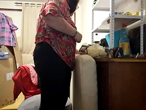 Samantha_Squirt@xh live sex cam