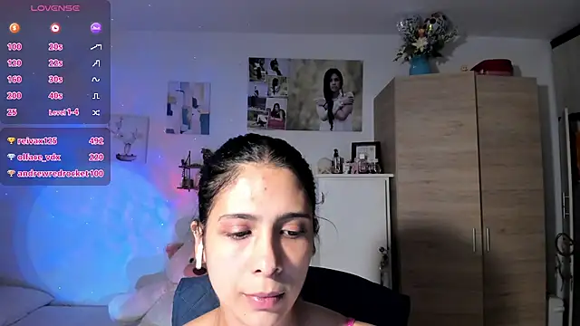 VeronikaOlsen live sex cam