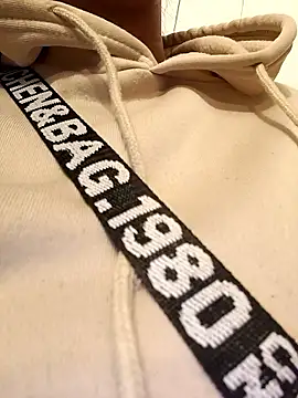 Bonny_Klote live sex cam