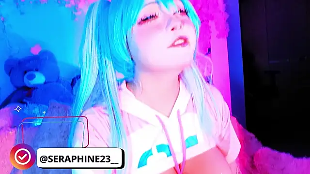 seraphine23 live sex cam