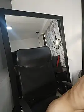 Mia-Rousse1 live sex cam