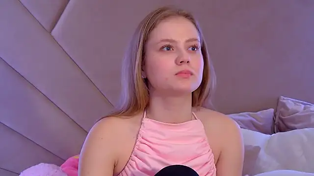 SelinSwarovski live sex cam