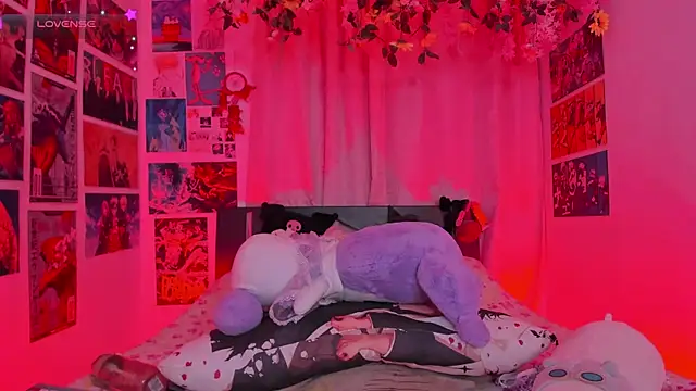 MissCurvyTop live sex cam