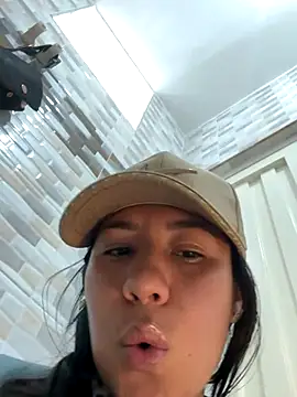 kim_monti live sex cam