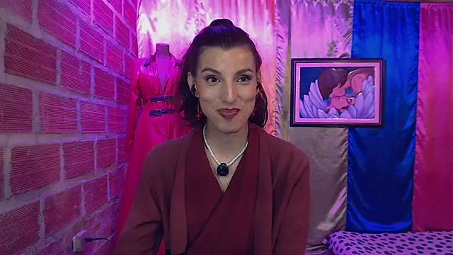 Moira-Hot live sex cam