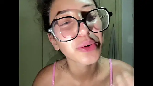 absoluthorrorfield live sex cam