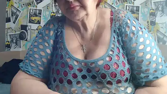 DeniseeRosea live sex cam