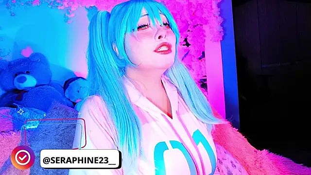 seraphine23 live sex cam