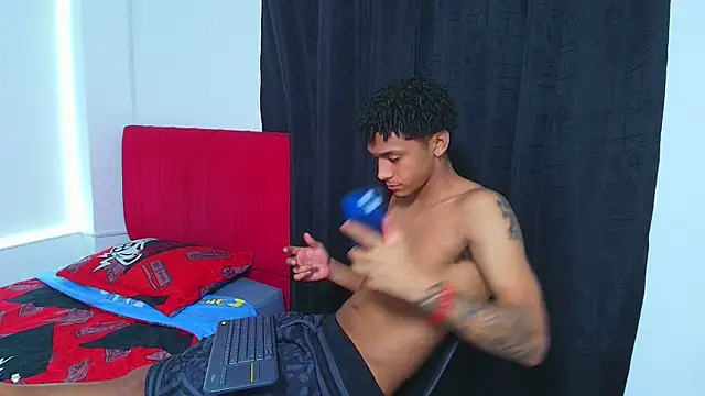dominic_smith_ live sex cam