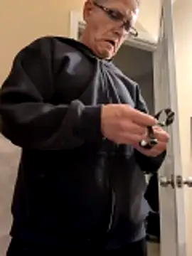 bobby69cock live sex cam