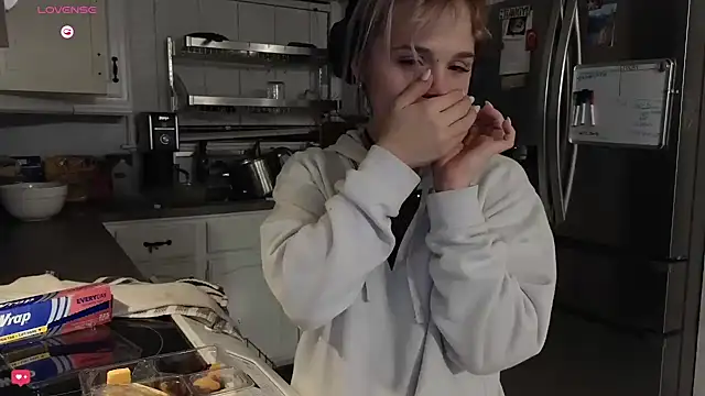 Cutiepiespanks live sex cam