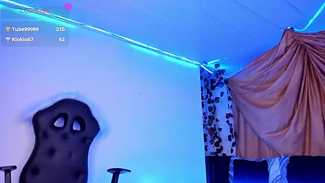 Ethan_Boyy live sex cam