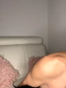 ilariea_girl live sex cam