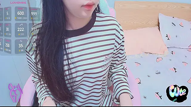 Jii-Soo live sex cam