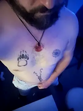 Cummaker69 live sex cam