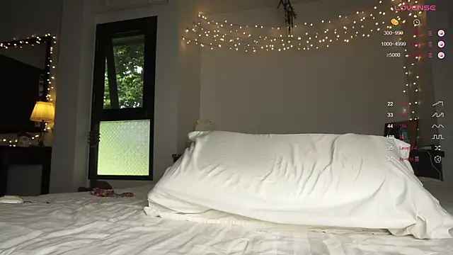 Amylittlestar live sex cam