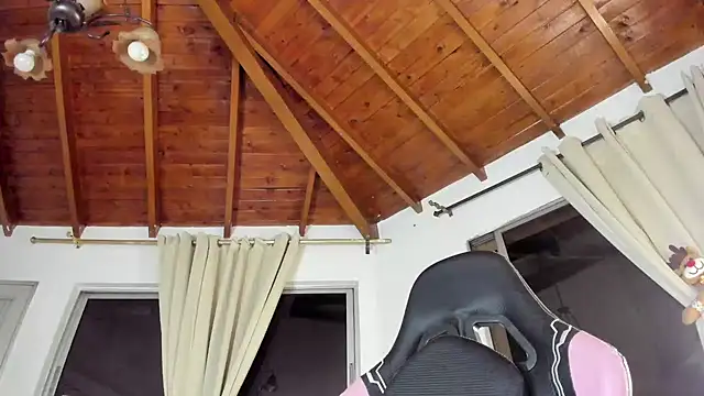 IsaFontanna live sex cam