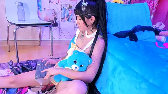 Alicebenett live sex cam