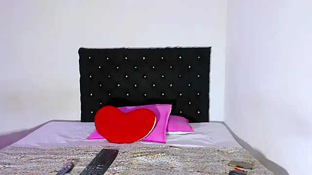 valen_colombian69 live sex cam