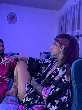 Izy_cute_ live sex cam