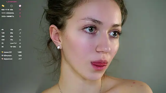 ZeniaBolich live sex cam