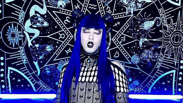 naomi_satan live sex cam