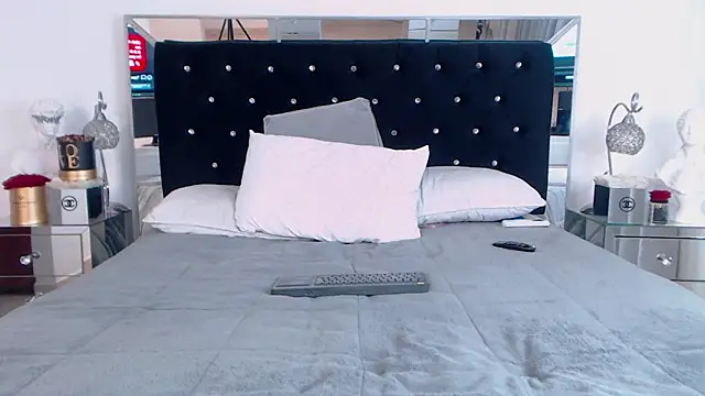 ZikaruRichie live sex cam