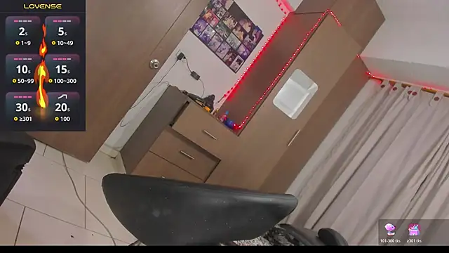 MissCarolinne live sex cam