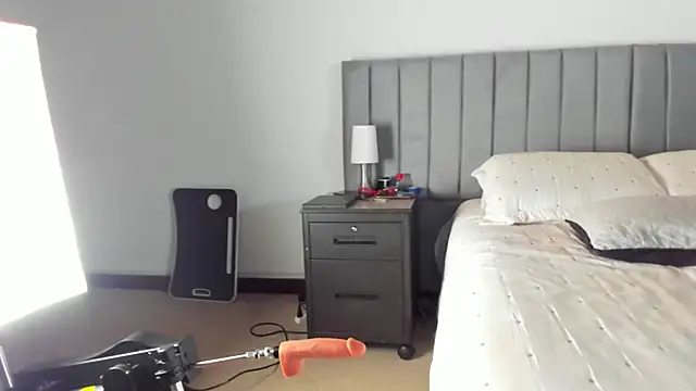 adriana71 live sex cam