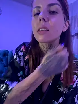 Izy_cute_ live sex cam