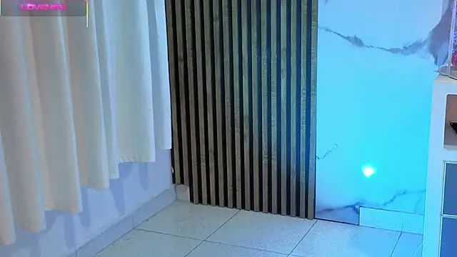 NoahCampbell live sex cam