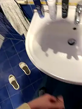 Milleseghe99 live sex cam