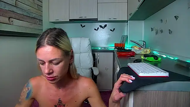 Skinny_Nally live sex cam