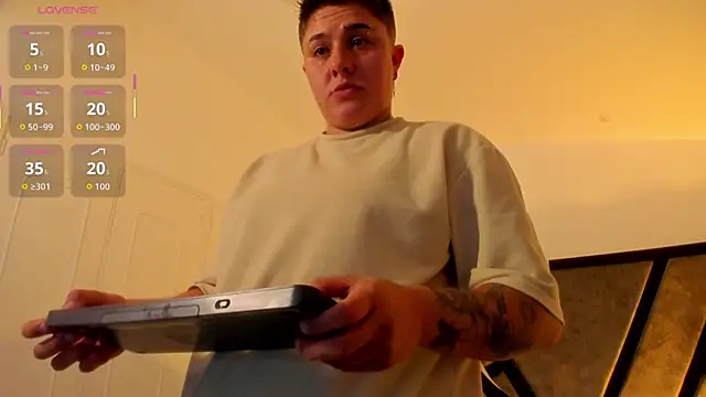 IanGilbert live sex cam