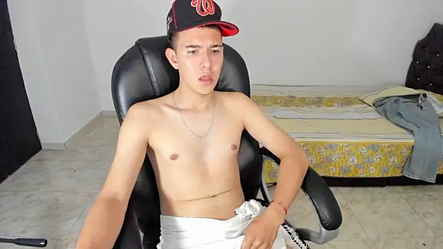 Aleck_Boy live sex cam