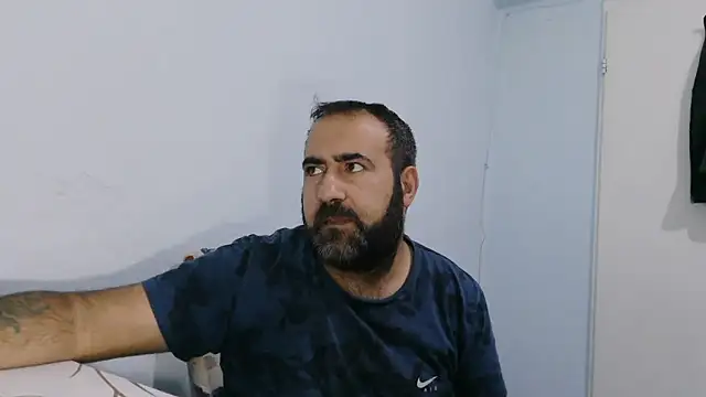 dark-look live sex cam