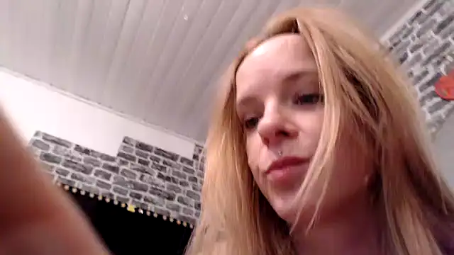 SexyMilf_37 live sex cam